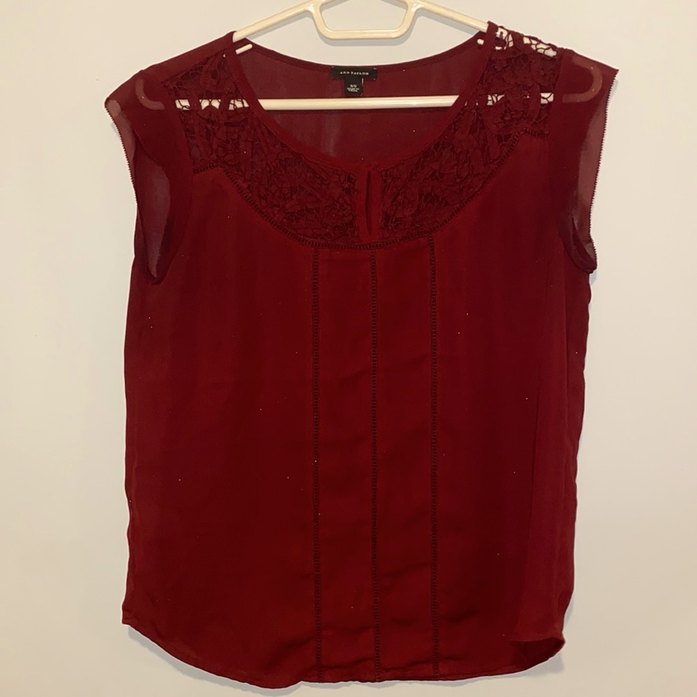 Ann Taylor lace and eyelet top